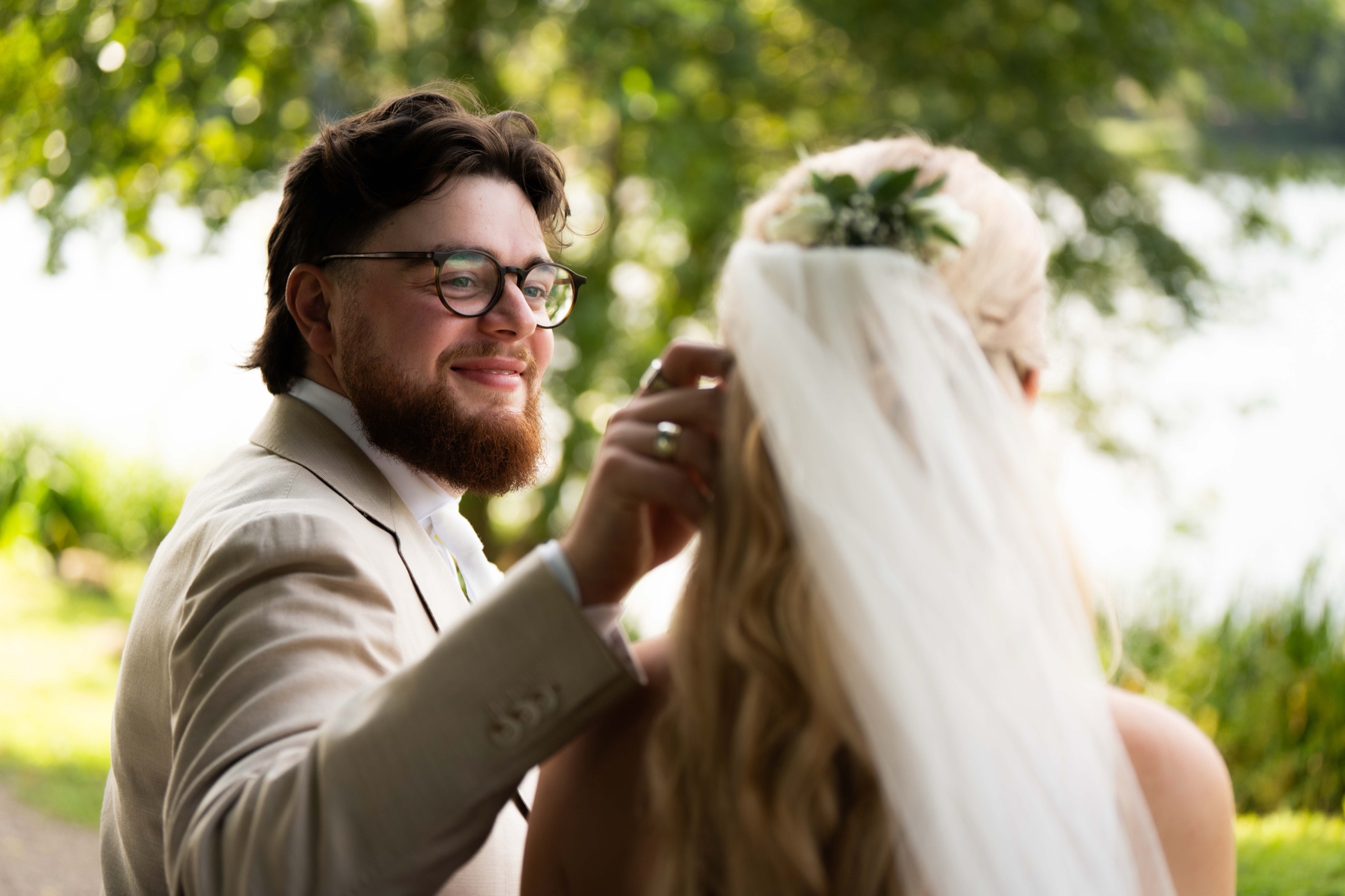 Hochzeitsfotograf Sara & Laurenz – Gäste feiern auf der Hochzeit